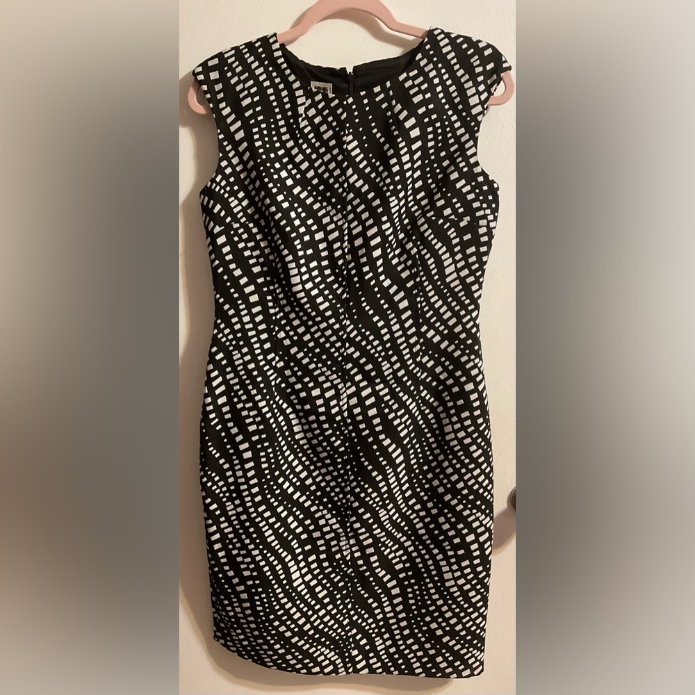 Anne Klein size 8 Women’s Dress